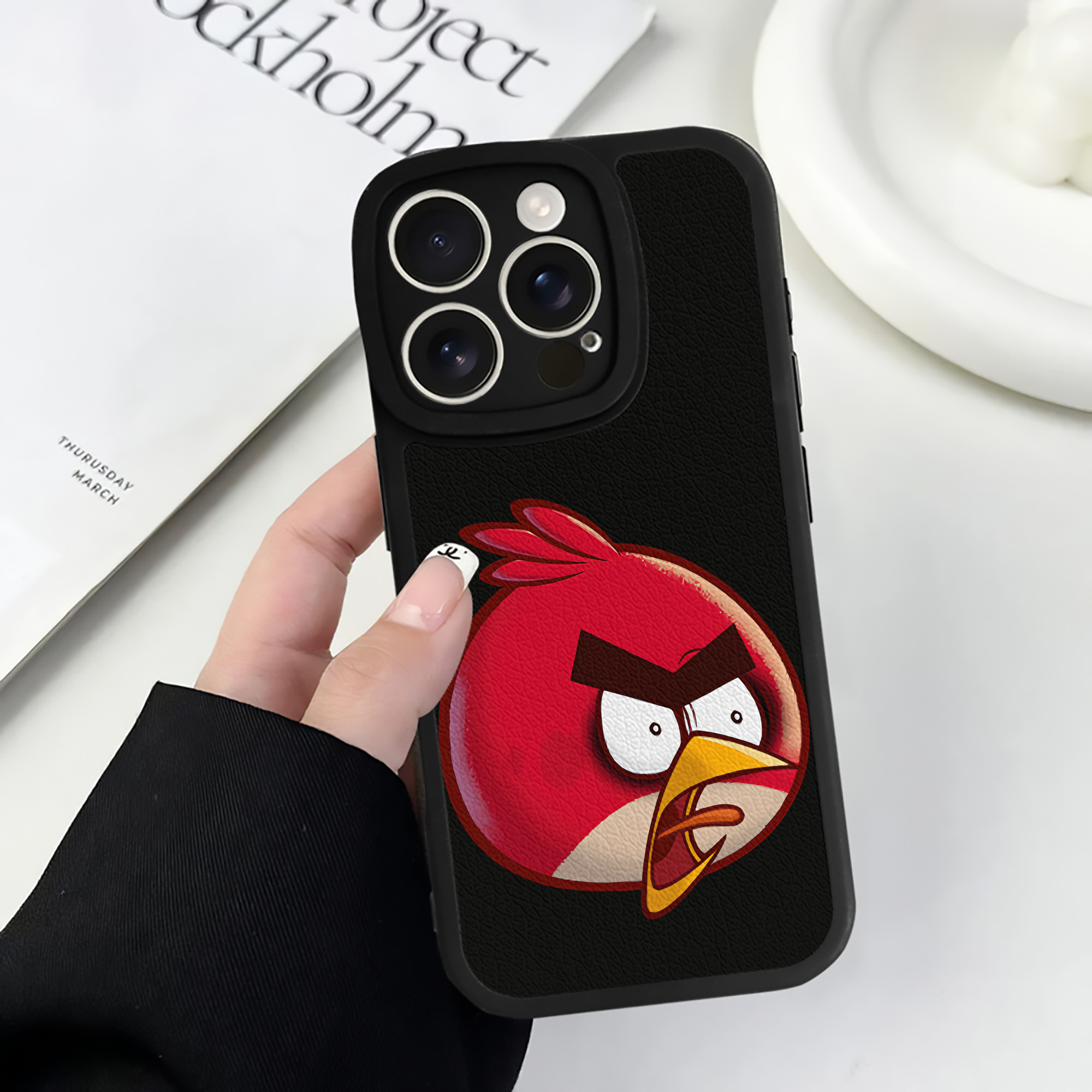 （画像用） Angry Birds アングリーバード 【iPhone 16シリーズ対応】シリコンスマホケース（レザー調） 材質：シリコン